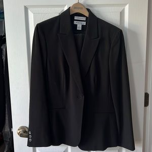 Jones & co pant suit